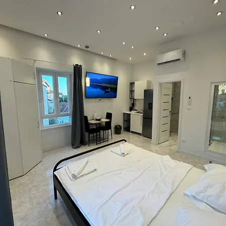 Lejlighed Exclusive Comfort With Balconies Split